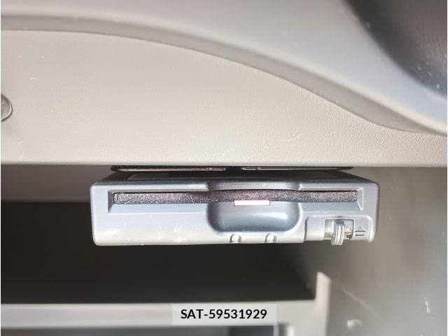 Nissan NOTE 2018-03 8628188-9