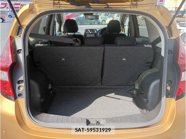 Nissan NOTE 2018-03 8628188-29