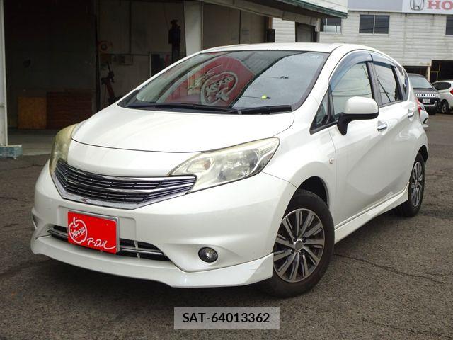 Nissan NOTE 2013-08 8666685-0