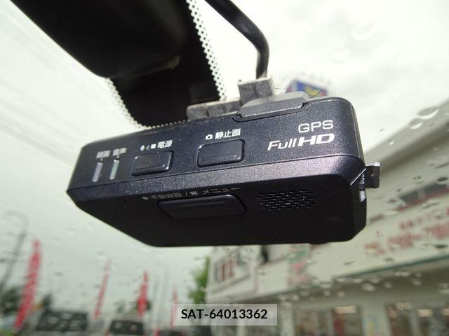 Nissan NOTE 2013-08 8666685-22