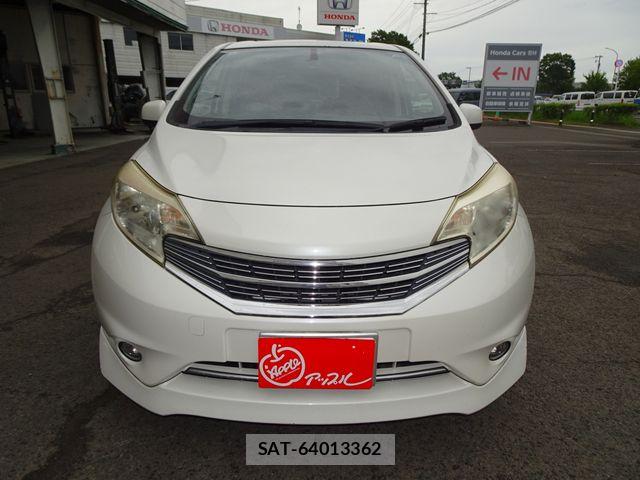 Nissan NOTE 2013-08 8666685-5