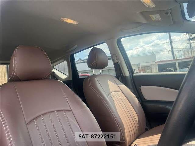 Nissan NOTE 2019-02 8666678-3