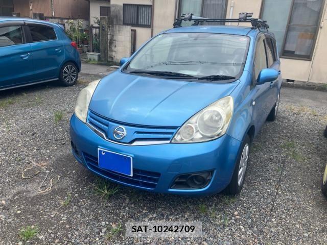 Nissan NOTE 2012-03 8660801-1