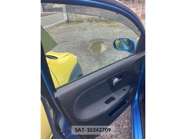 Nissan NOTE 2012-03 8660801-19