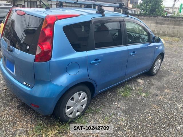 Nissan NOTE 2012-03 8660801-7