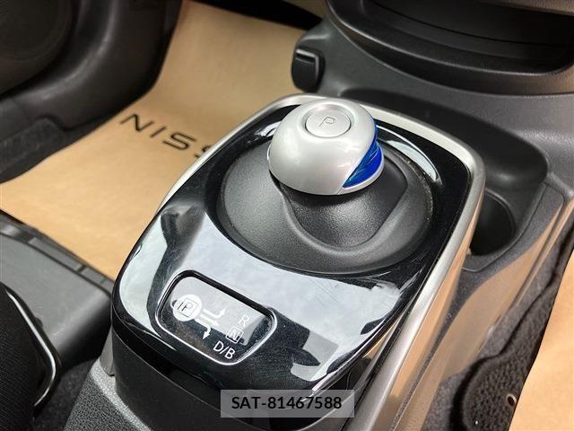 Nissan NOTE 2019-06 8660771-9