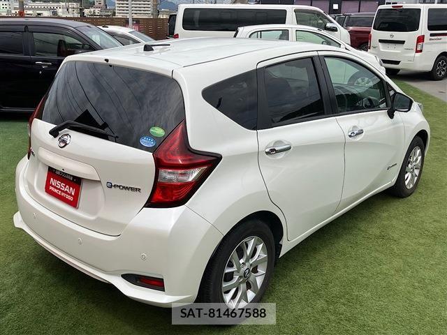 Nissan NOTE 2019-06 8660771-17