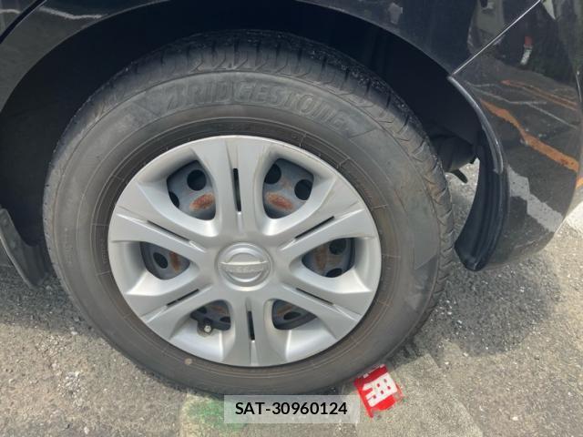 Nissan NOTE 2013-07 8660796-10
