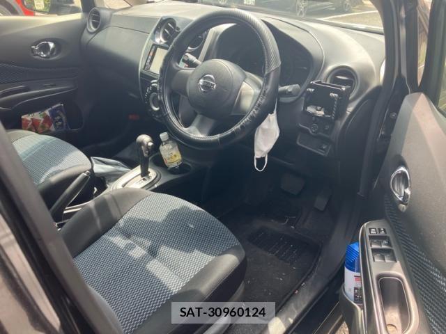 Nissan NOTE 2013-07 8660796-13