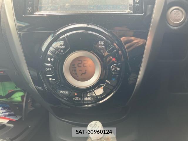 Nissan NOTE 2013-07 8660796-20