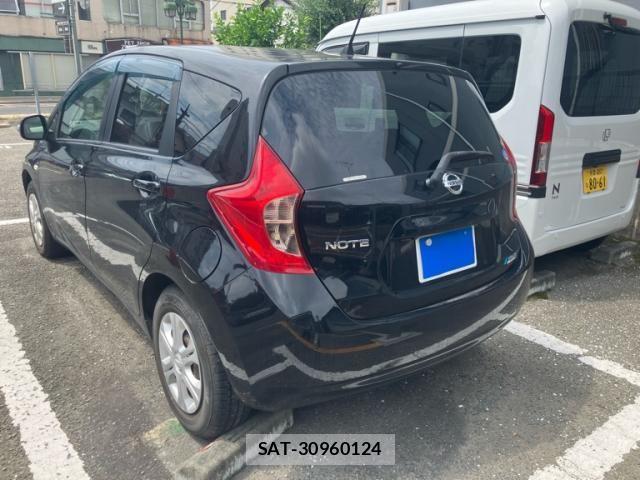 Nissan NOTE 2013-07 8660796-7