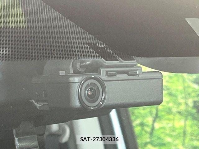 Nissan NOTE 2018-11 8666676-6