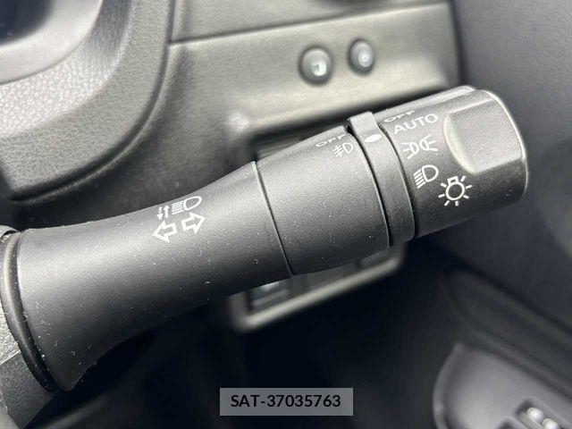 Nissan NOTE 2017-12 8666679-15