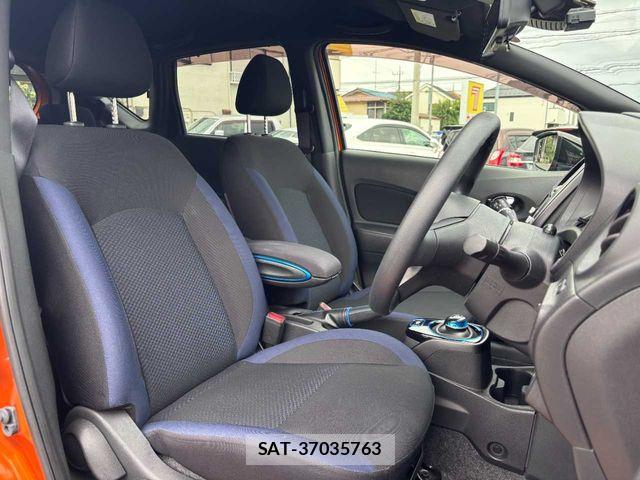 Nissan NOTE 2017-12 8666679-21