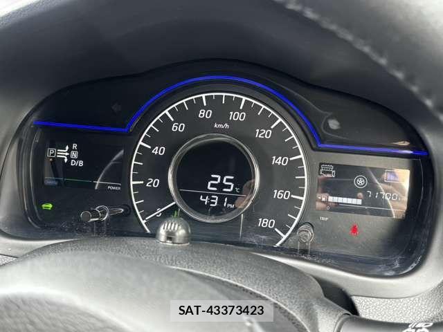 Nissan NOTE 2017-06 8660772-13