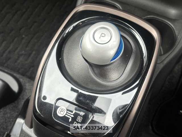 Nissan NOTE 2017-06 8660772-14