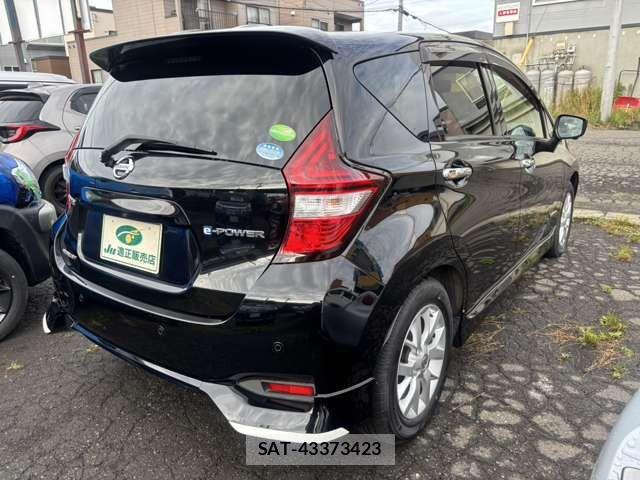 Nissan NOTE 2017-06 8660772-1