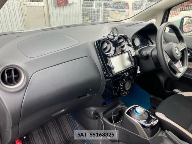 Nissan NOTE 2017-01 8660781-11