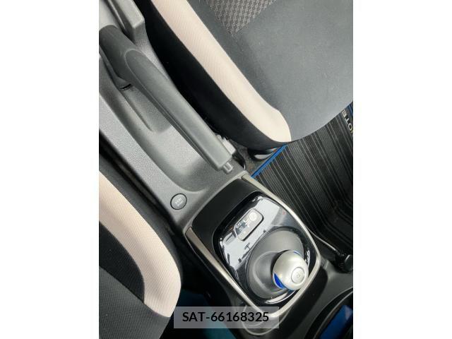 Nissan NOTE 2017-01 8660781-16