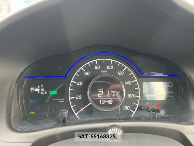 Nissan NOTE 2017-01 8660781-19