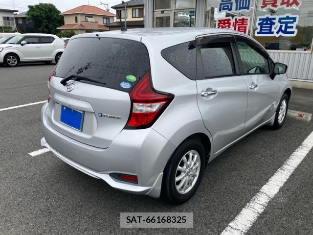 Nissan NOTE 2017-01 8660781-2