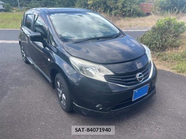 Nissan NOTE 2013-07 8660809-0