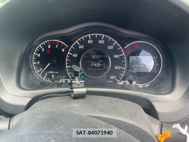 Nissan NOTE 2013-07 8660809-14