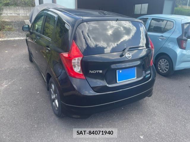 Nissan NOTE 2013-07 8660809-7
