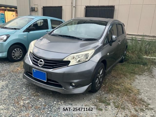Nissan NOTE 2013-11 8660807-0