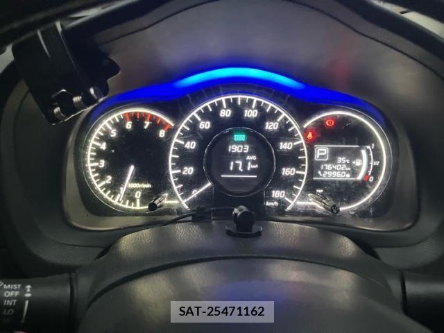 Nissan NOTE 2013-11 8660807-13