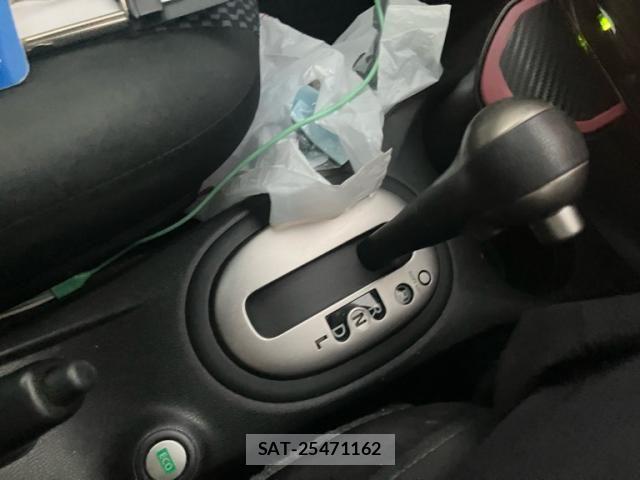 Nissan NOTE 2013-11 8660807-15