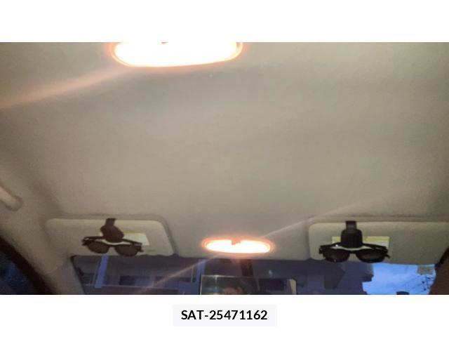 Nissan NOTE 2013-11 8660807-24