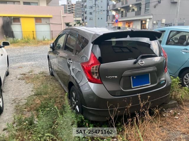 Nissan NOTE 2013-11 8660807-4