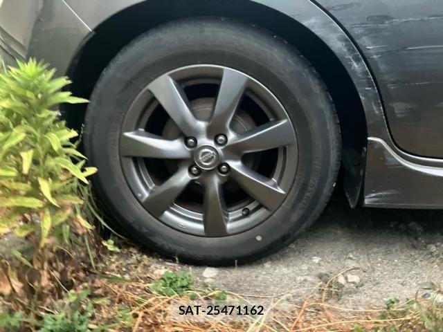 Nissan NOTE 2013-11 8660807-8