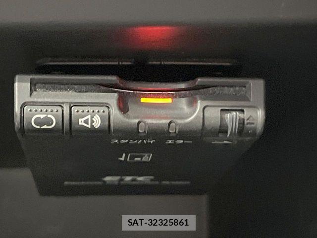 Nissan NOTE 2019-09 8660768-6
