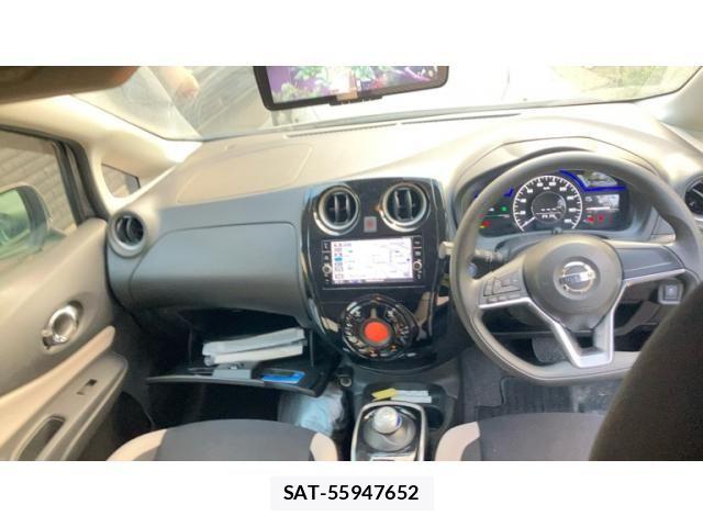 Nissan NOTE 2018-03 8660776-12