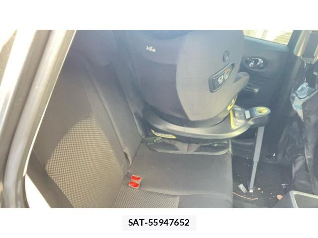 Nissan NOTE 2018-03 8660776-13