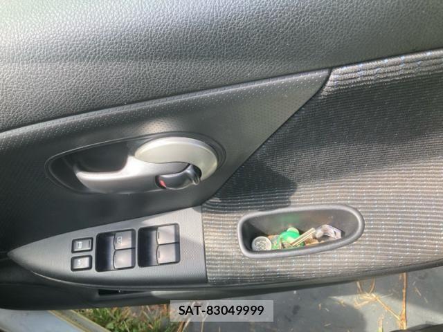 Nissan NOTE 2009-11 8666686-16