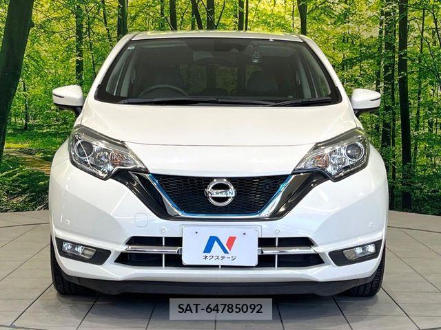 Nissan NOTE 2016-11 8666675-13
