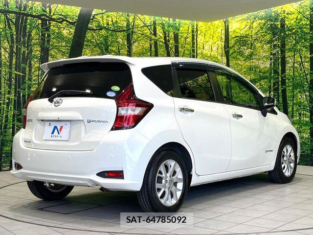 Nissan NOTE 2016-11 8666675-16