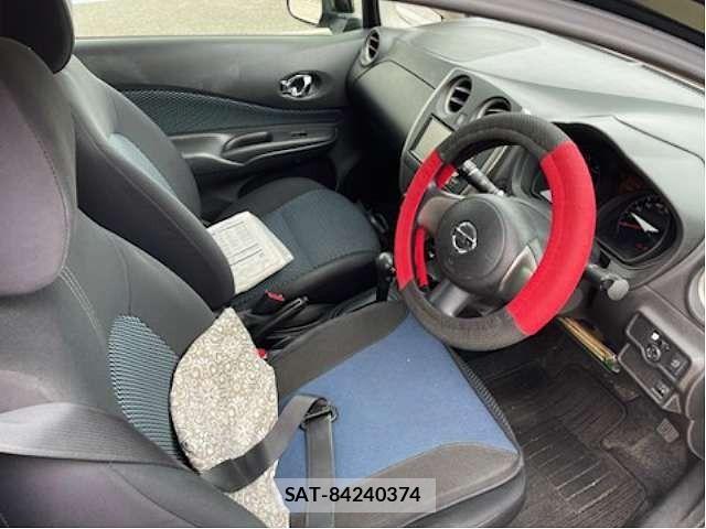 Nissan NOTE 2013-05 8660787-6
