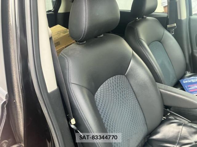 Nissan NOTE 2013-08 8660795-12