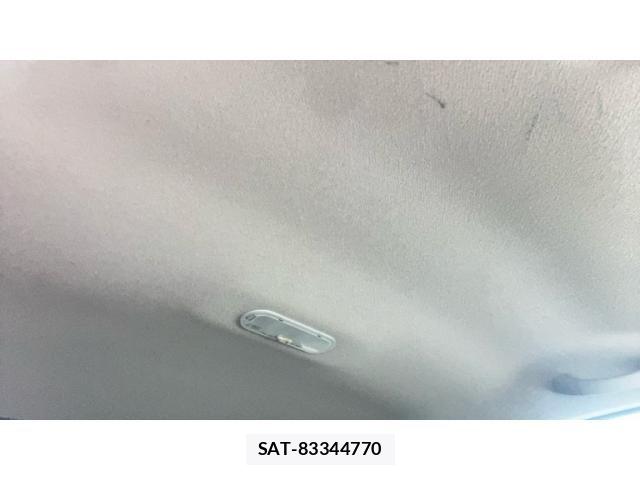 Nissan NOTE 2013-08 8660795-21