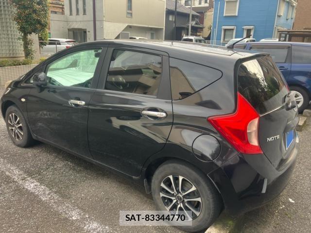 Nissan NOTE 2013-08 8660795-4