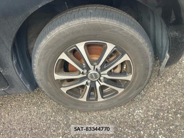 Nissan NOTE 2013-08 8660795-7