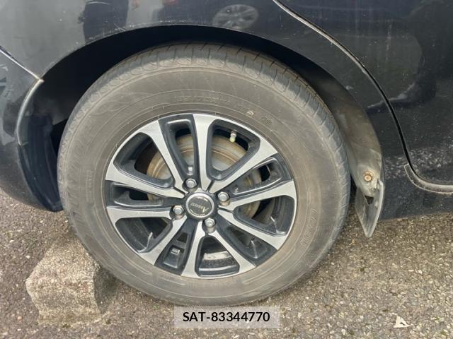 Nissan NOTE 2013-08 8660795-8