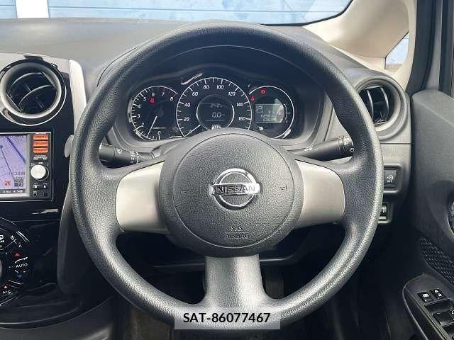 Nissan NOTE 2013-10 8666681-3