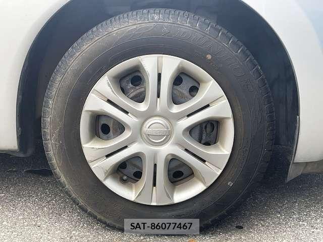 Nissan NOTE 2013-10 8666681-7