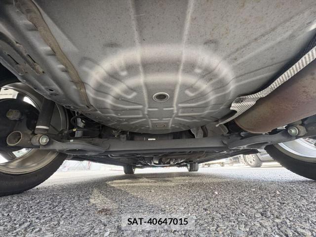 Nissan NOTE 2018-01 8666677-22