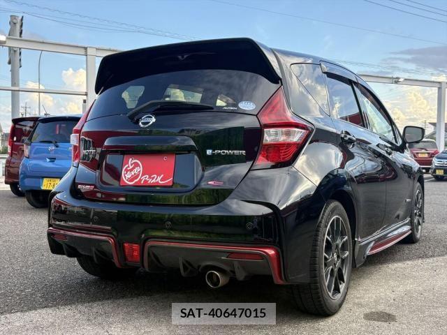 Nissan NOTE 2018-01 8666677-7